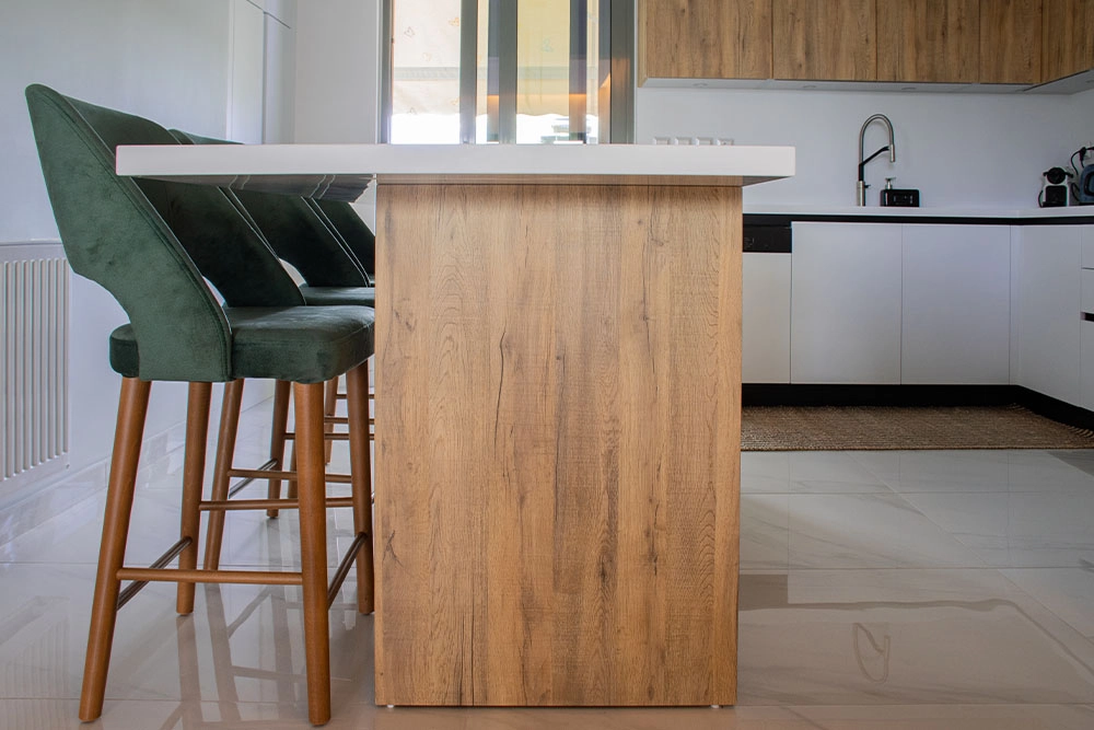 Κατασκευή Λευκής Κουζίνας με Ξύλο