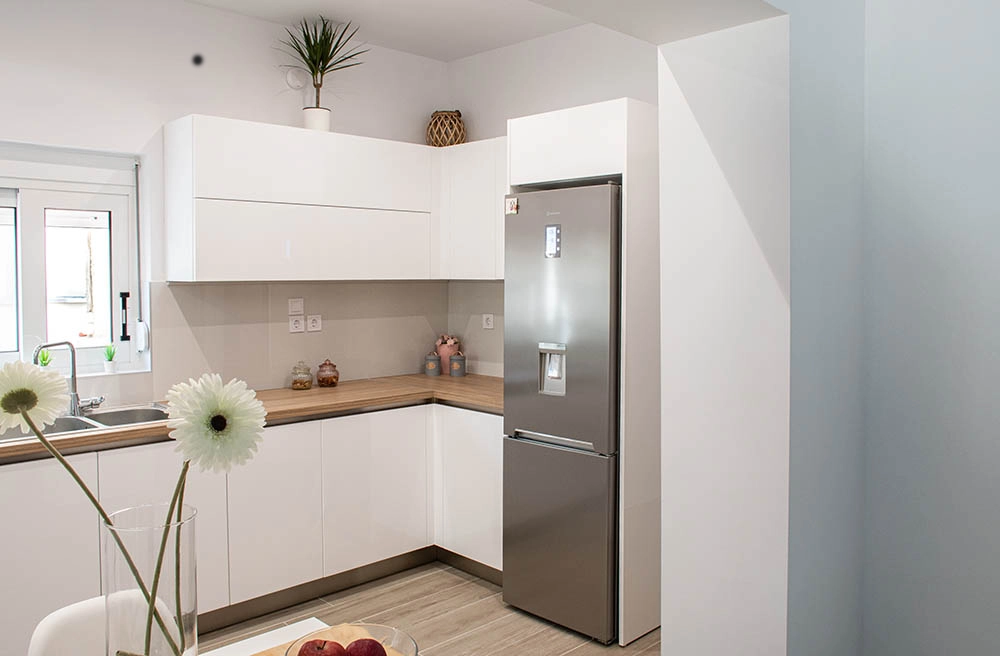 Κατασκευή Μοντέρνας Λευκής Κουζίνας